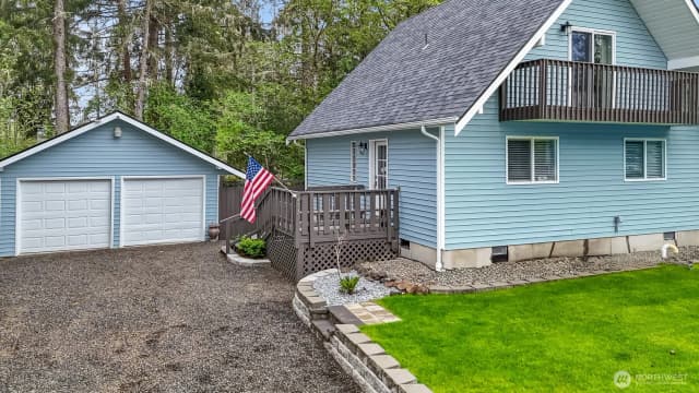 Property photo for 473 Mt Olympus Avenue Se, Ocean Shores