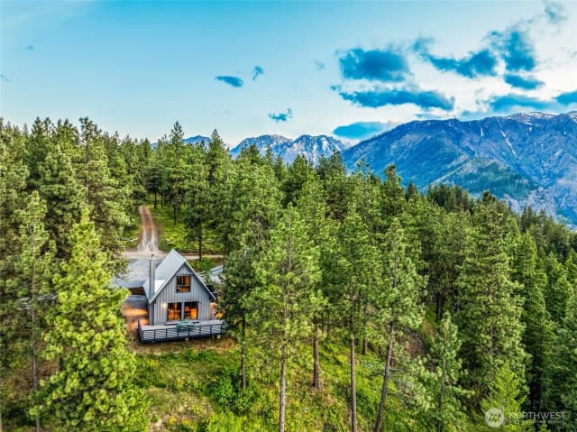 Property photo for 981 Nighthawk Ridge Lane, Leavenworth