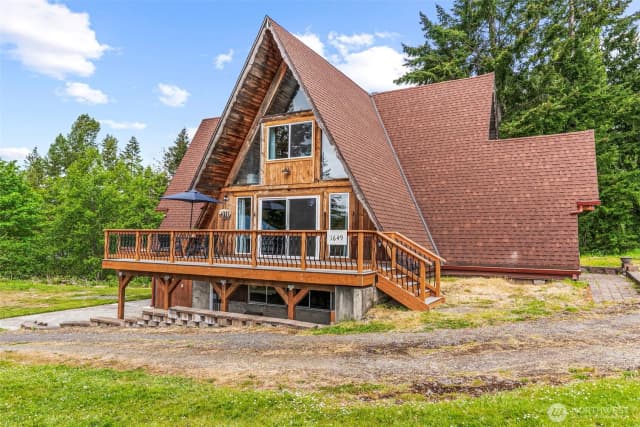 Property photo for 1649 Holcomb Road, Kelso
