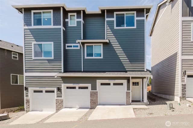 Property photo for 2450 Zeeden Way, Bremerton