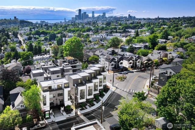 Property photo for 1313 31st Avenue S, Seattle