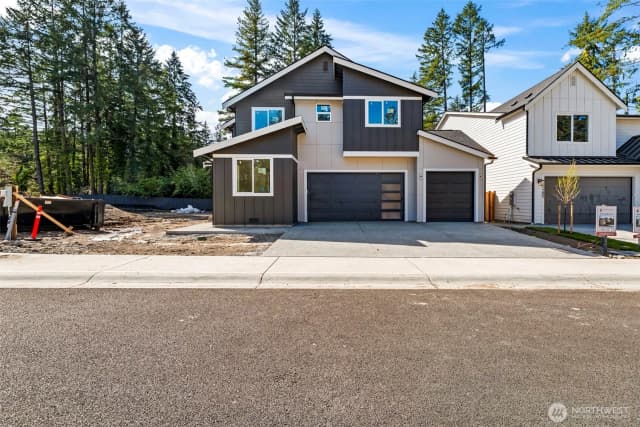 Property photo for 11210 79th Avenue Ct Sw, Lakewood