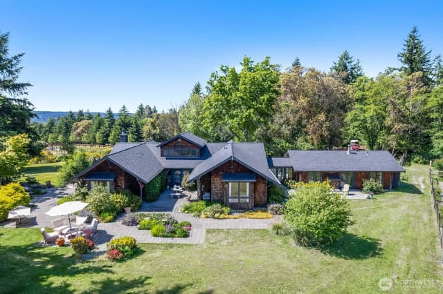Property photo for 26742 94th Avenue Sw, Vashon