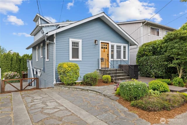 Property photo for 5746 37th Avenue Ne, Seattle