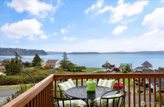 Property photo for 854 Blue Spruce Place, Oak Harbor