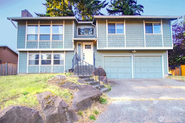 Property photo for 2809 112th Place Se, Everett
