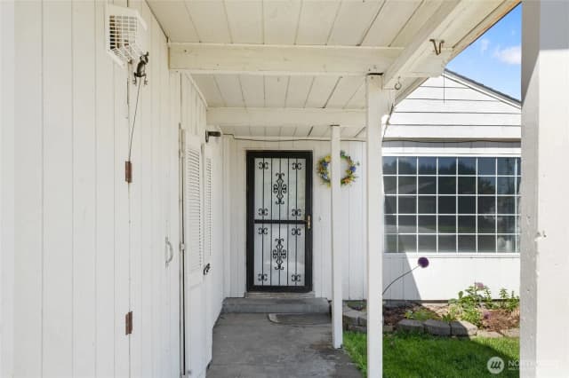 Property photo for 832 S 2nd Avenue, Othello