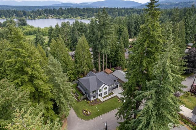 Property photo for 1806 154th Avenue Se, Bellevue