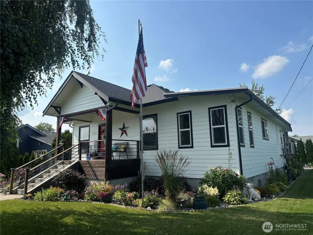 Property photo for 242 Morton St., Sumas
