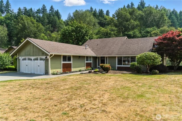 Property photo for 22 Riverview Drive Ne, Auburn