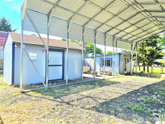 Property photo for 124 Victoria Loop Ne, Ocean Shores