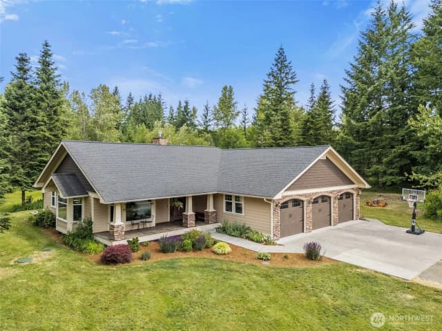 Property photo for 117 Grand Fir Lane, Toledo