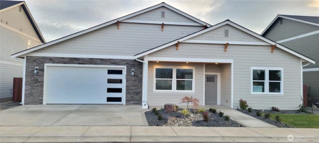 Property photo for 402 E Heatherstone Court, Ellensburg