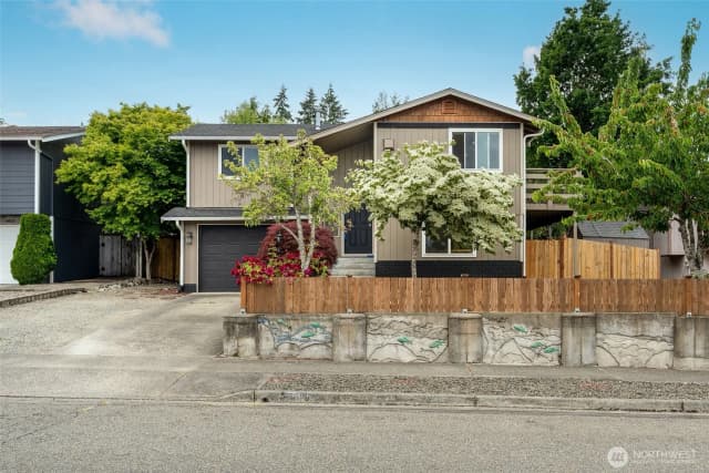 Property photo for 3918 Commencement Bay Drive, Tacoma