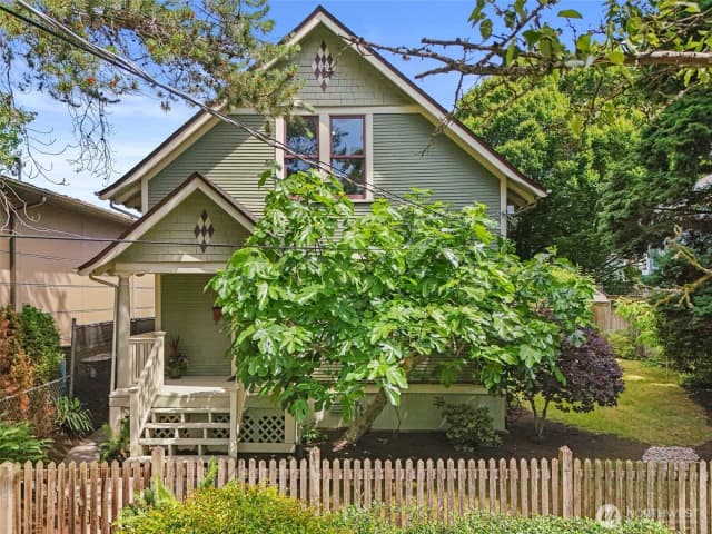Property photo for 734 N 75th Street, Seattle