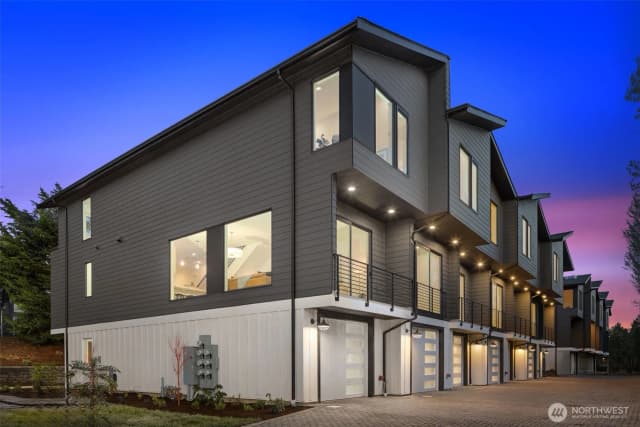 Property photo for 12705 Ne 144th Street #g, Kirkland