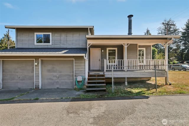 Property photo for 3000 Sw 106th Street, Seattle
