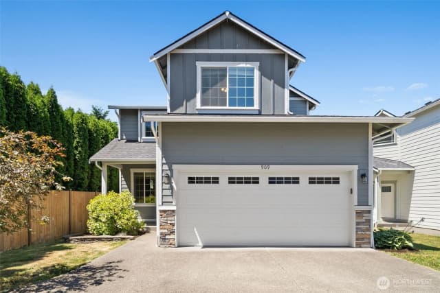 Property photo for 909 Burton Ray Street Ne, Olympia