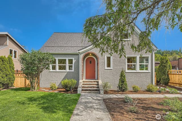 Property photo for 260 E Sunset Way, Issaquah