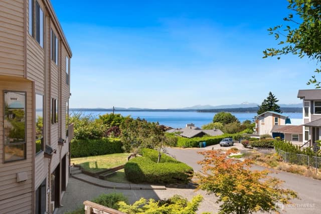 Property photo for 19547 23rd Avenue Nw, Shoreline