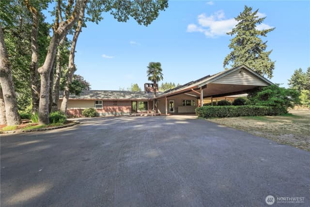 Property photo for 11523 Clover Crest Drive Sw, Lakewood