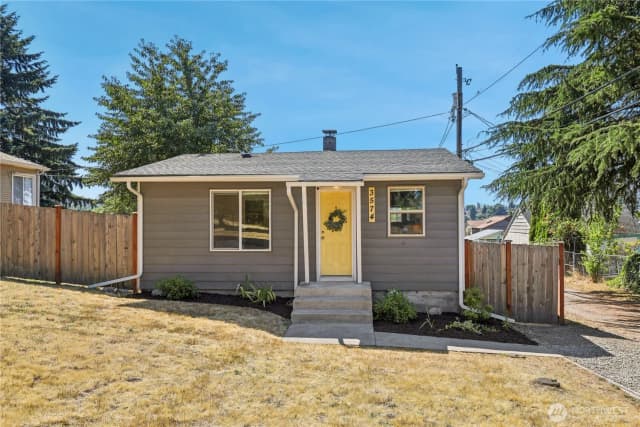Property photo for 3574 E Roosevelt Avenue, Tacoma