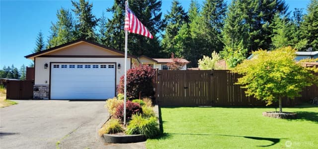 Property photo for 181 W Freedom Lane, Shelton
