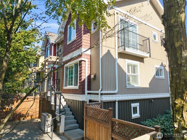 Property photo for 7406 4th Avenue Ne, Seattle