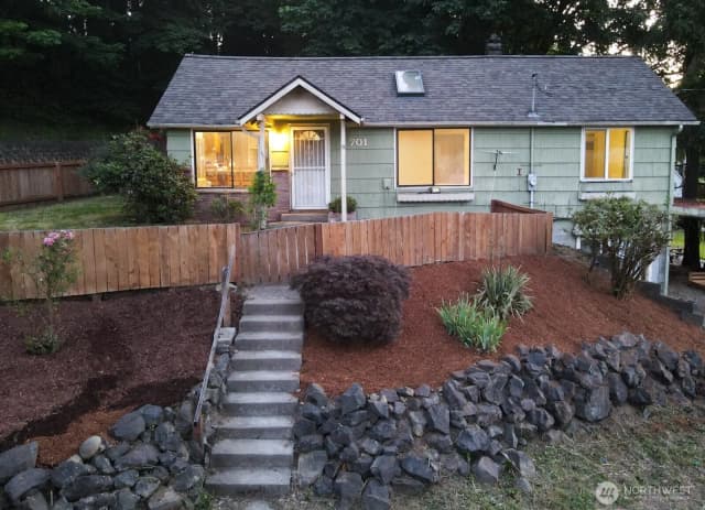 Property photo for 701 Nw Dexter Avenue, Winlock