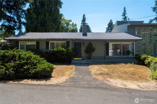 Property photo for 941 20th Place W, Kirkland