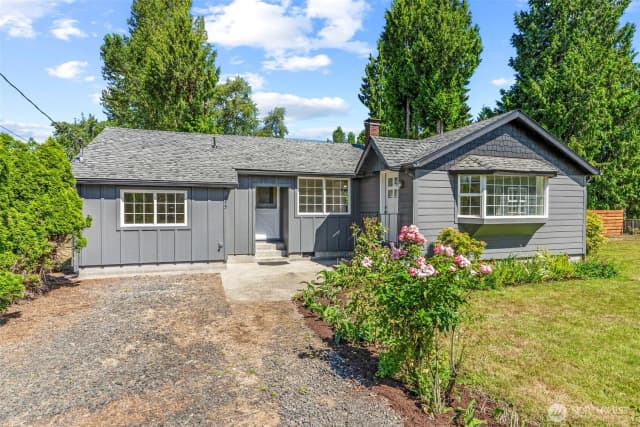 Property photo for 255 Douglas Street, Longview