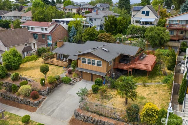 Property photo for 215 31st Avenue, Seattle