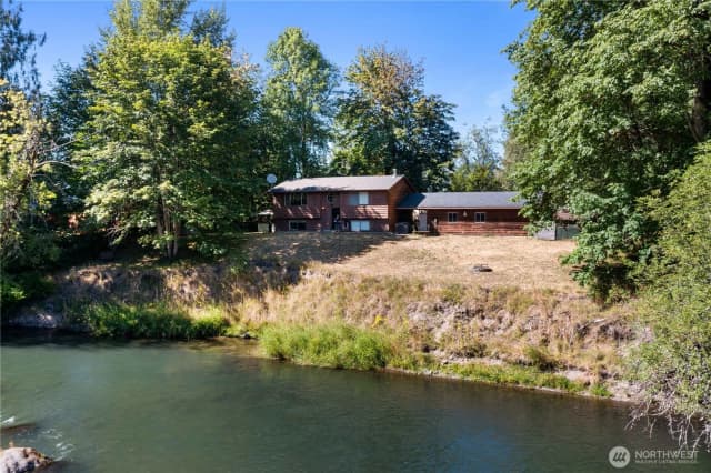Property photo for 9317 359th Street S, Mc Kenna
