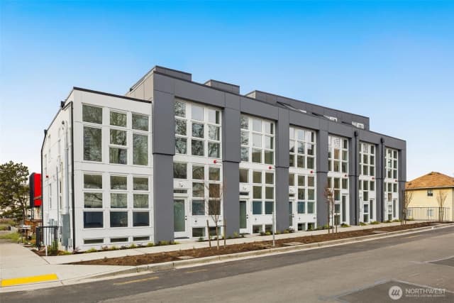 Property photo for 2223 25th Avenue S, Seattle