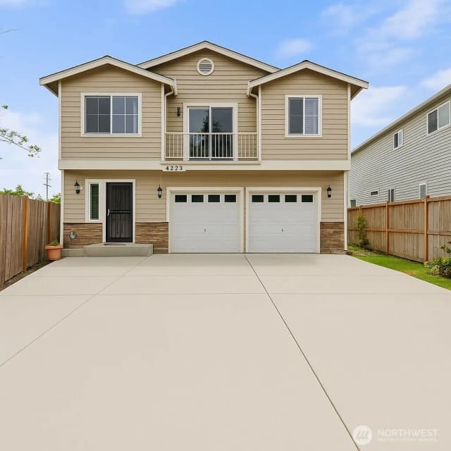 Property photo for 4223 S Cloverdale Street, Seattle