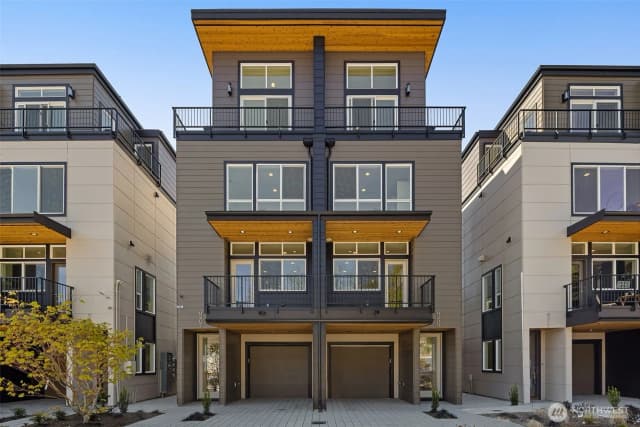 Property photo for 9215 Densmore Avenue N, Seattle