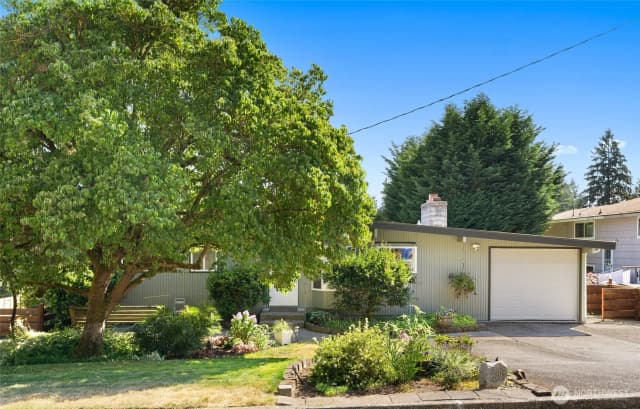 Property photo for 16205 Se 7th Street, Bellevue