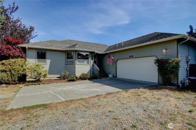 Property photo for 208 Gardner Road, Burlington