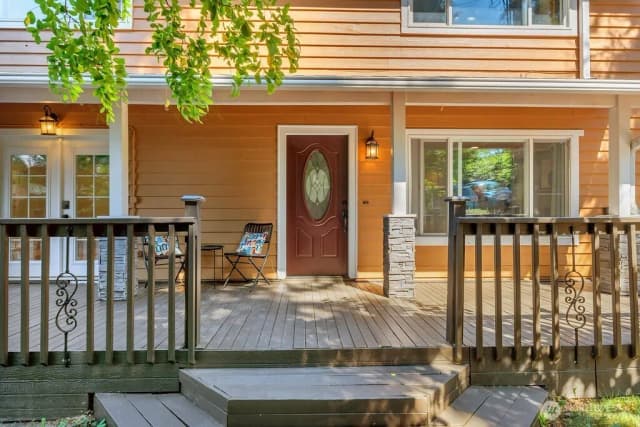 Property photo for 13210 9th Avenue S, Burien