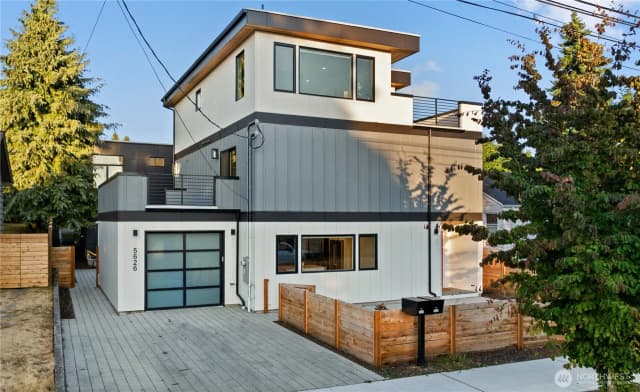 Property photo for 5626 48th Avenue Sw, Seattle