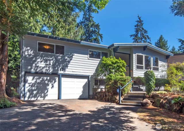 Property photo for 142 Ne 159th Street, Shoreline