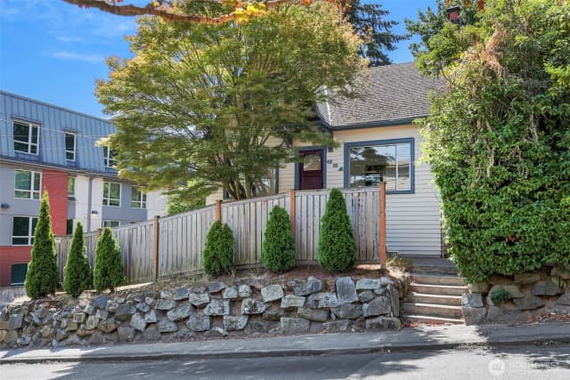 Property photo for 651 W Bertona Street, Seattle