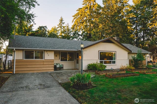Property photo for 609 141st Street S, Tacoma