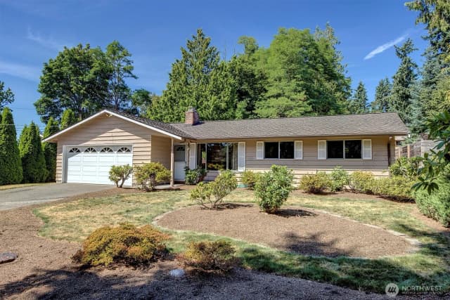 Property photo for 130 Ne 156th Street, Shoreline