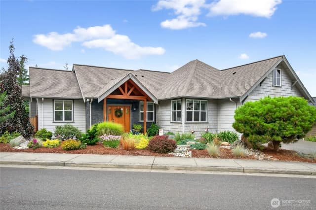 Property photo for 3301 Stonecrop Way, Bellingham