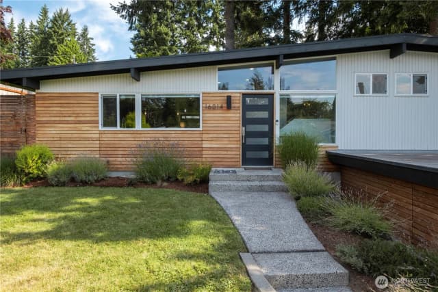 Property photo for 16014 Se 8th Street, Bellevue
