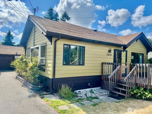 Property photo for 7806 Beverly Boulevard, Everett