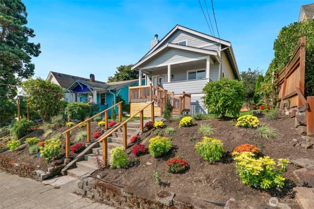 Property photo for 4059 Latona Avenue Ne, Seattle