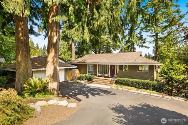 Property photo for 820 W Sunset Way, Issaquah