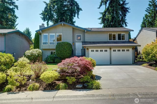 Property photo for 8515 Ne 143rd Street, Kirkland